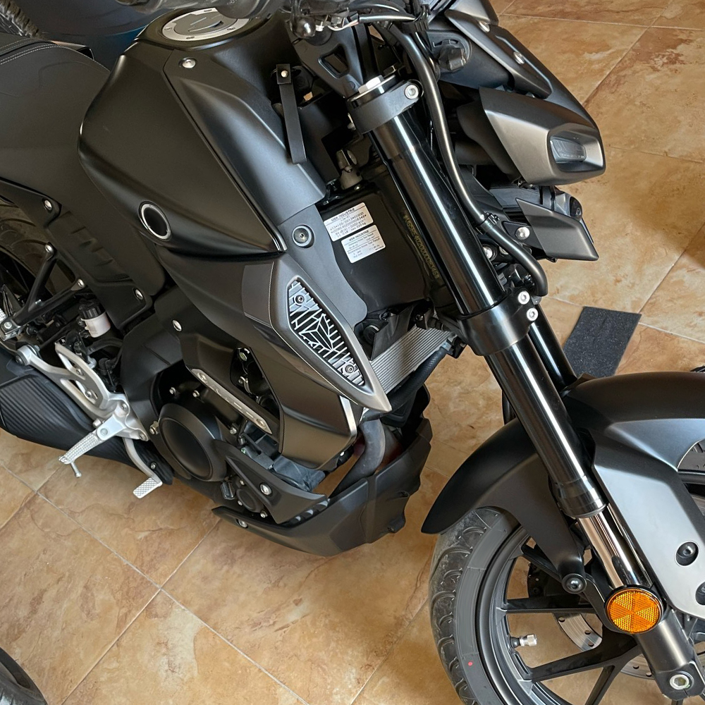 Intake Cover For YAMAHA MT-125 – Tank Divider Mesh Bewertung und Preis